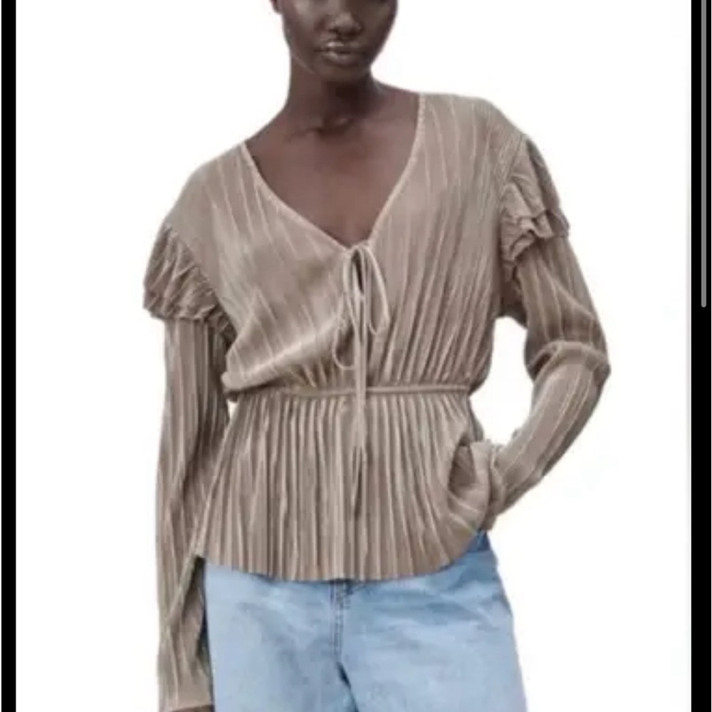 Zara pleated blouse size Large